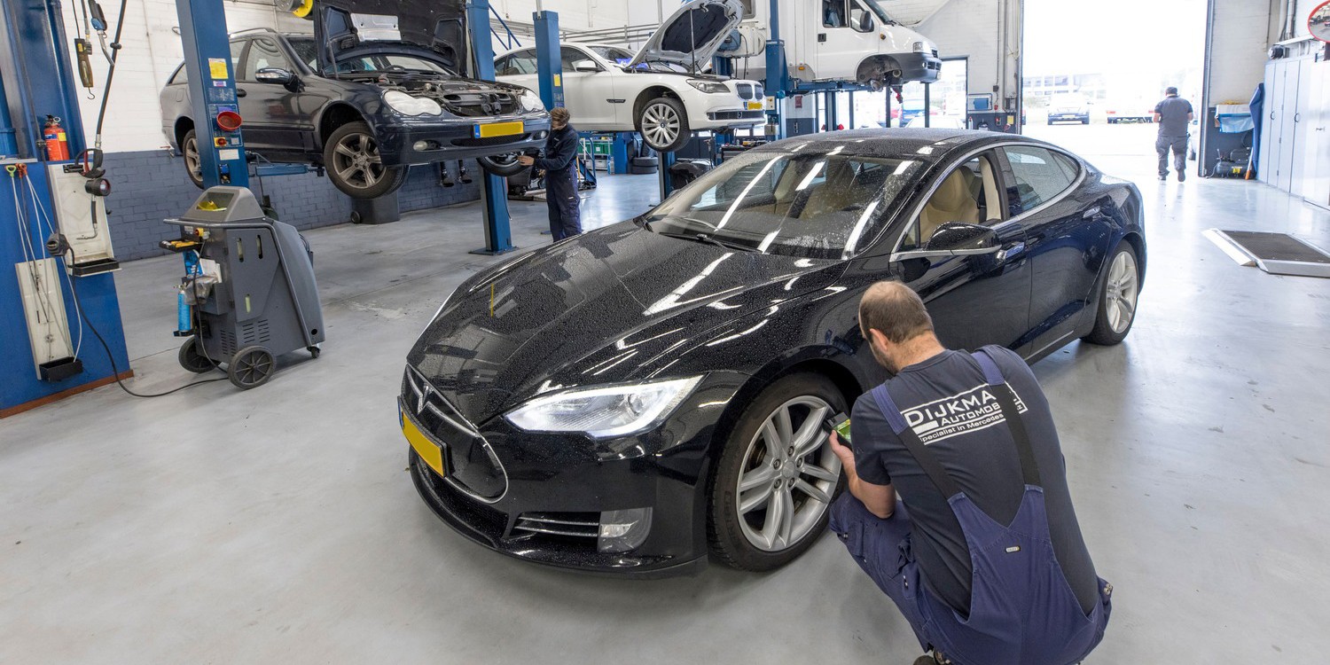 Tesla Werkplaats Dijkman Automobiel